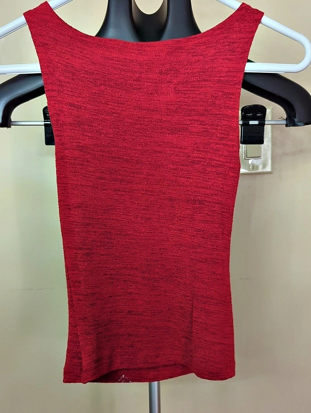 Love Kisses Red Sequin Chevron Tank Top Like New